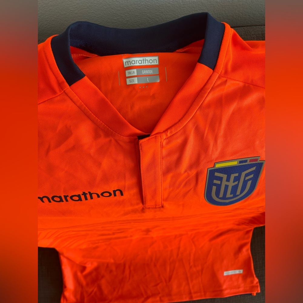 Marathon Authentic Ecuador Team Soccer Orange Pre Match Jersey Men’s Sz: L - Picture 2 of 4
